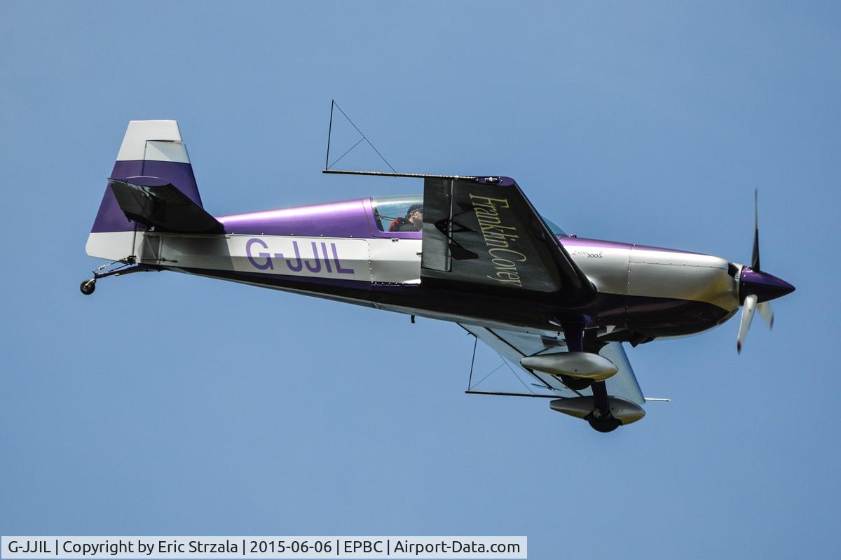 G-JJIL, 2007 Extra EA-300L C/N 1270, Landing on RWY 10.
