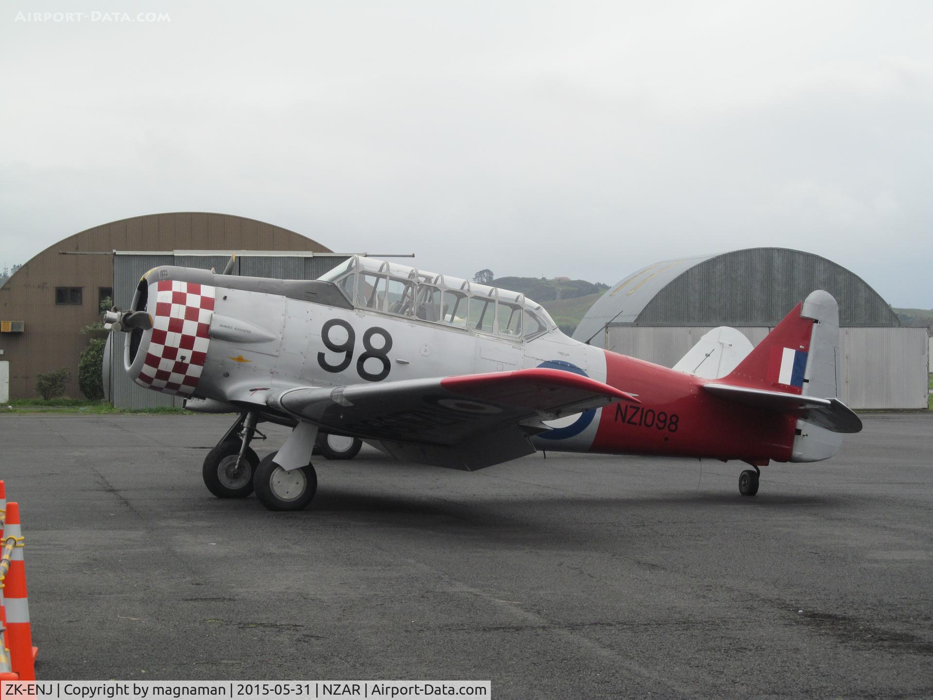 ZK-ENJ, North American AT-6D Harvard II C/N 88-17010, open day ardmore