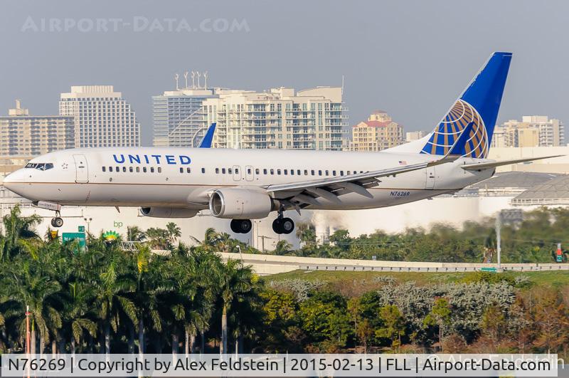 N76269, 2001 Boeing 737-824 C/N 31588, Ft. Lauderdale