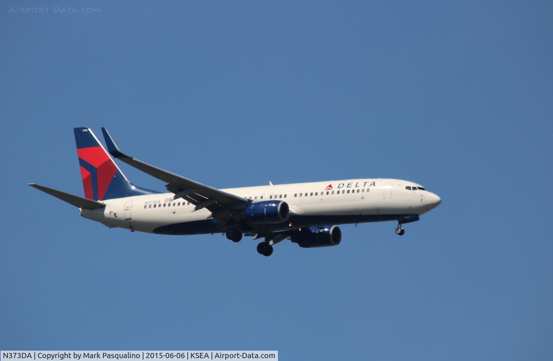 N373DA, 1998 Boeing 737-832 C/N 29621, Boeing 737-800