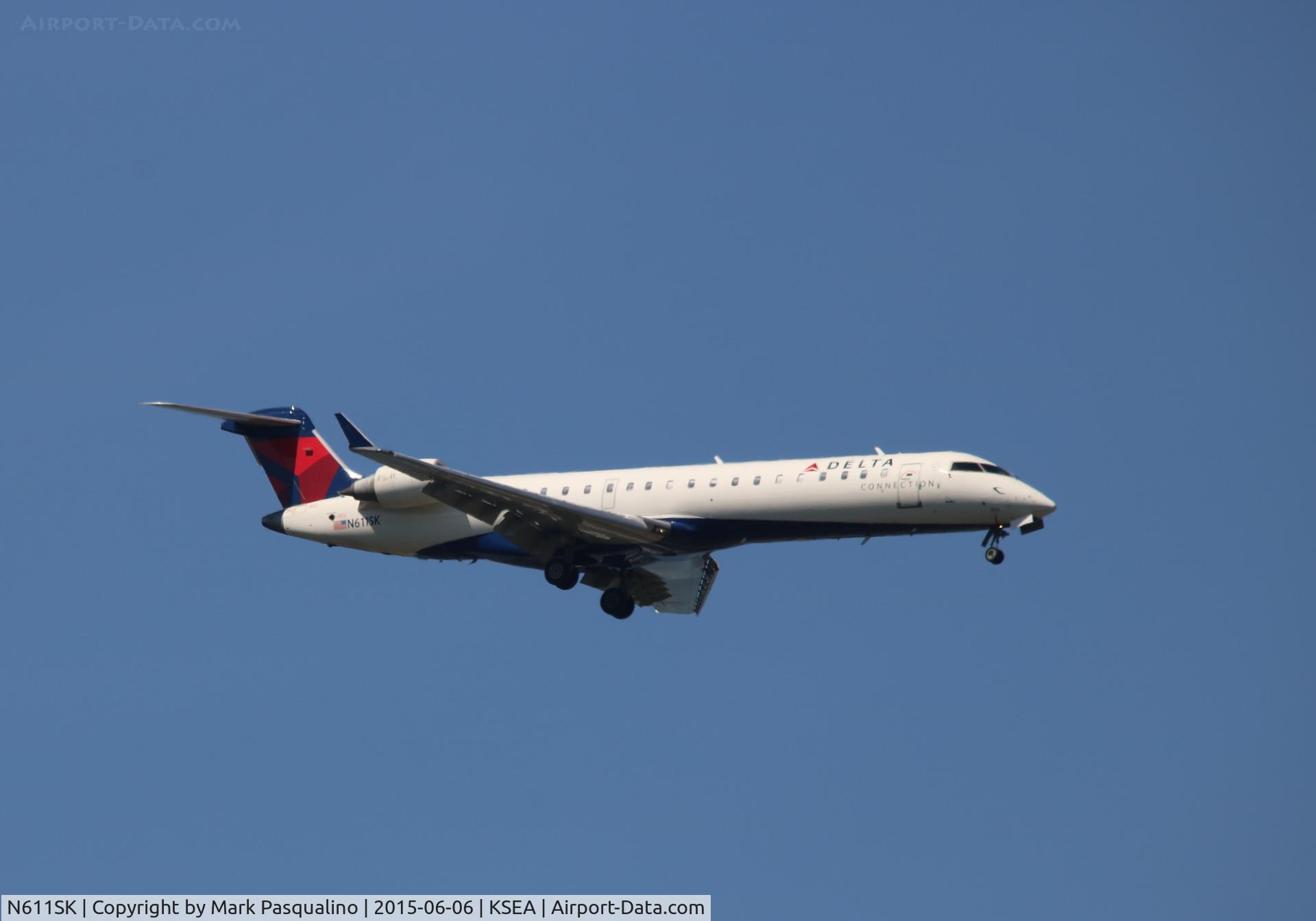 N611SK, 2002 Bombardier CRJ-701 (CL-600-2C10) Regional Jet C/N 10035, CL-600-2C10