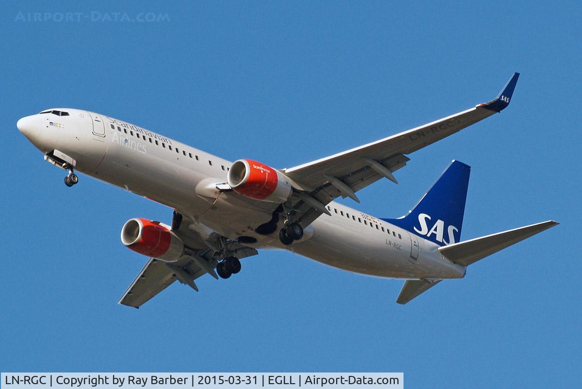 LN-RGC, 2012 Boeing 737-86N C/N 41257, Boeing 737-883 [41257] (SAS Scandinavian Airlines) Home~G 31/03/2015. On approach 27R.