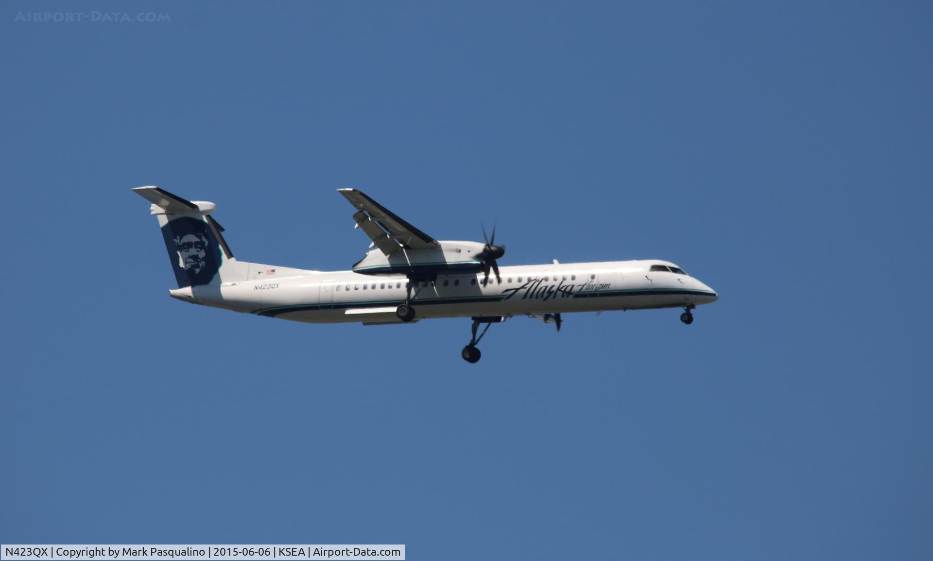 N423QX, 2007 Bombardier DHC-8-402 Dash 8 C/N 4153, DHC-8-402