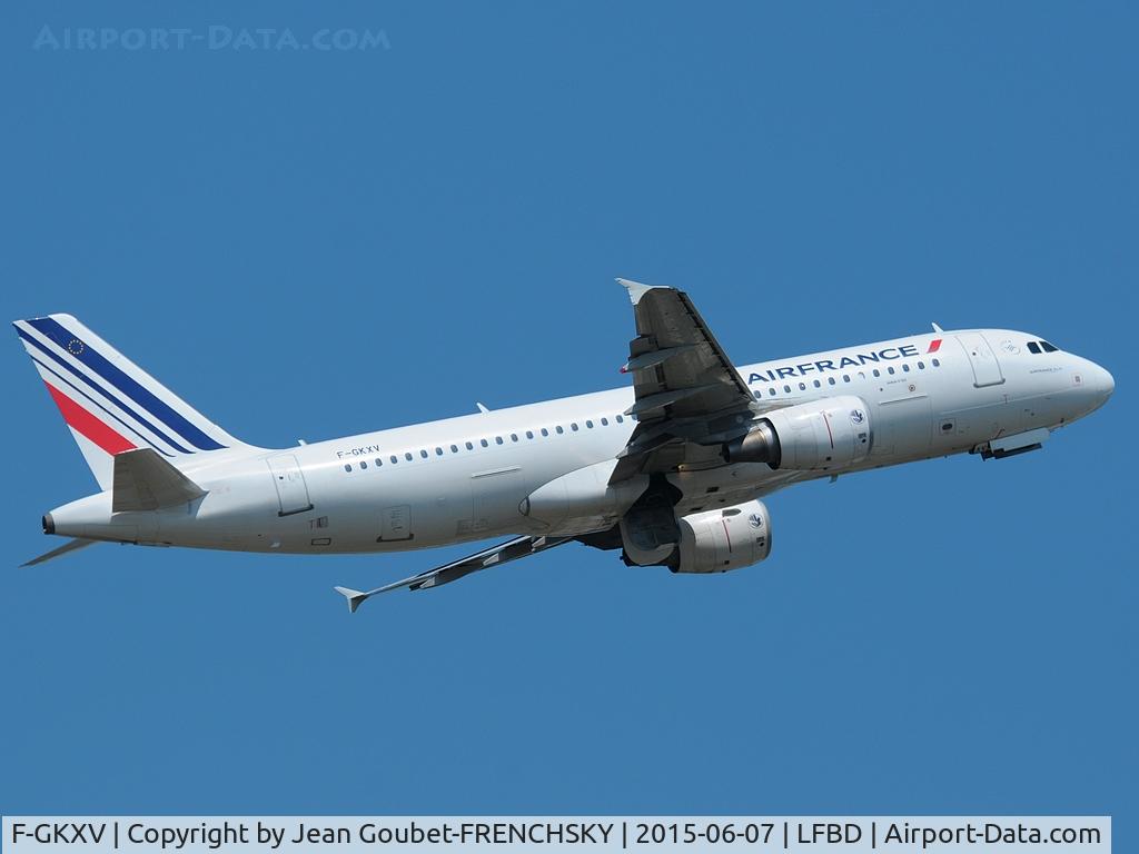 F-GKXV, 2009 Airbus A320-214 C/N 4084, AF7627 to Paris CDG take off 05