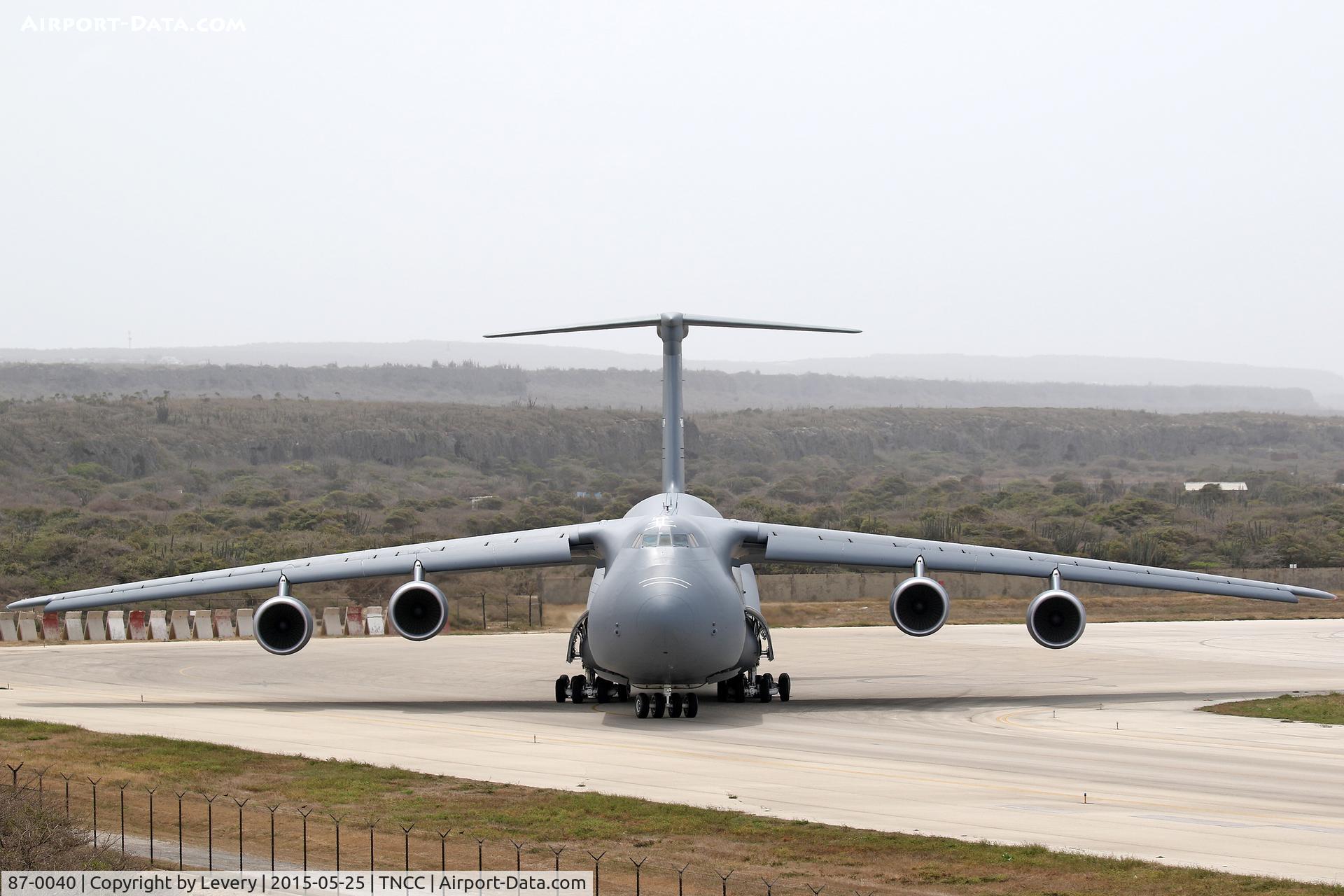 87-0040, 2013 Lockheed C-5M Super Galaxy C/N 500-0126, Head on!