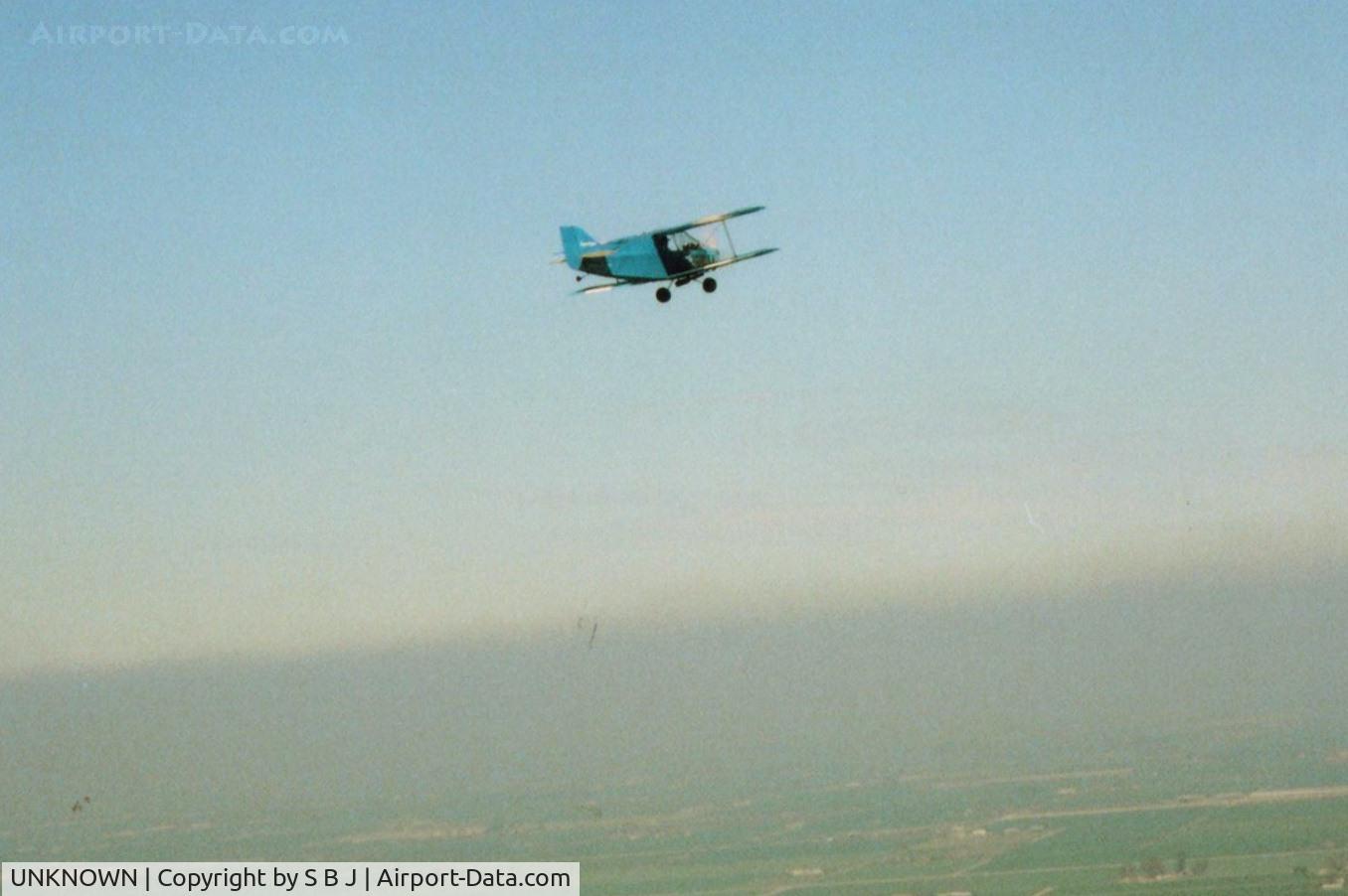 UNKNOWN, Ultralights various C/N Unknown, Encountered this little guy one day while flying near Tracy,Calif. He did not appear to want me around,so I snapped this picture and went on my way.Came upon many planes over the years and some pilots  actions siad welcome,some didnt.