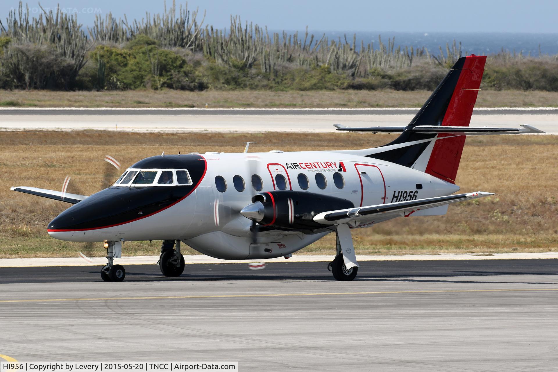 HI956, 1992 British Aerospace BAe-3201 Jetstream 32 C/N 967, New colors.