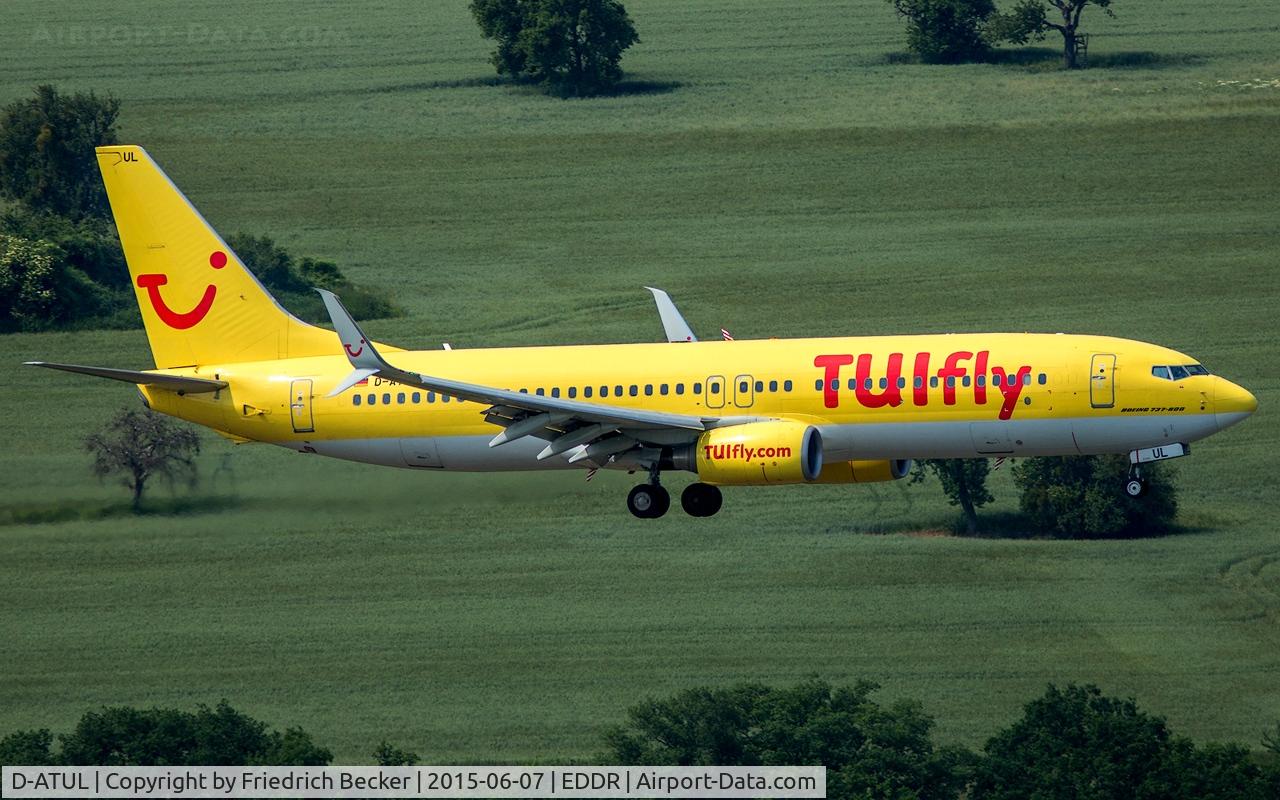 D-ATUL, 2011 Boeing 737-8K5 C/N 38820, on final RW09, inbound from Las Palmas
