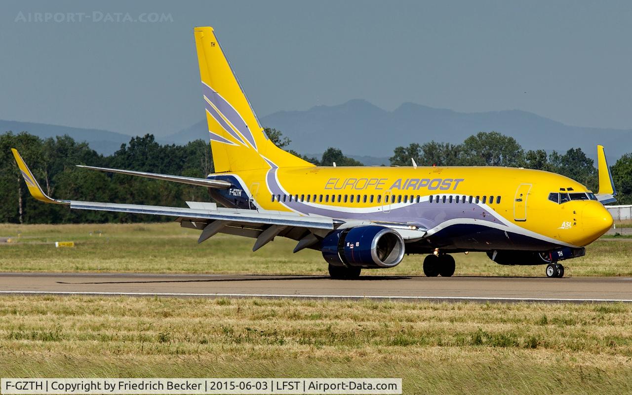 F-GZTH, 1999 Boeing 737-73S C/N 29081, decelerating after touchdown at Strasbourg