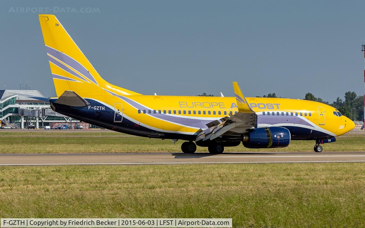 F-GZTH, 1999 Boeing 737-73S C/N 29081, decelerating after touchdown at Strasbourg