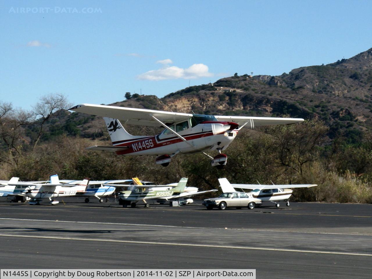 N1445S, 1976 Cessna 182P Skylane C/N 18264993, 1976 Cessna 182P SKYLANE, Continental O-470-S 230 hp, takeoff climb Rwy 22