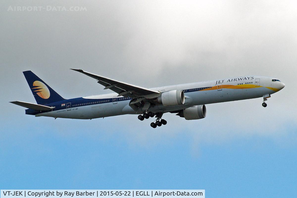 VT-JEK, 2008 Boeing 777-35R C/N 35165/696, Boeing 777-35RER [35165] (Jet Airways) Home~G 22/05/2015. On approach 27L.
