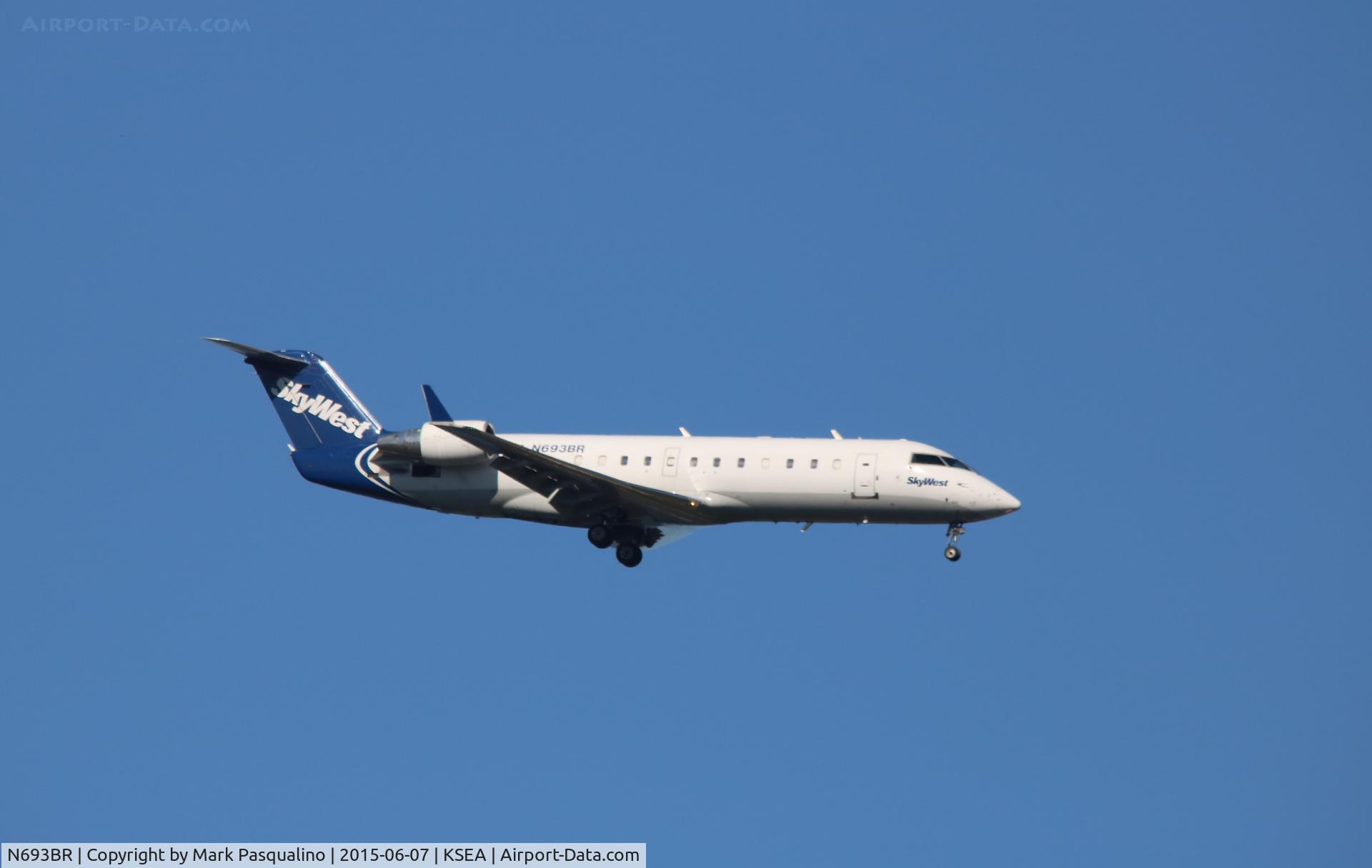 N693BR, 2003 Bombardier CRJ-200ER (CL-600-2B19) C/N 7761, CL-600-2B19