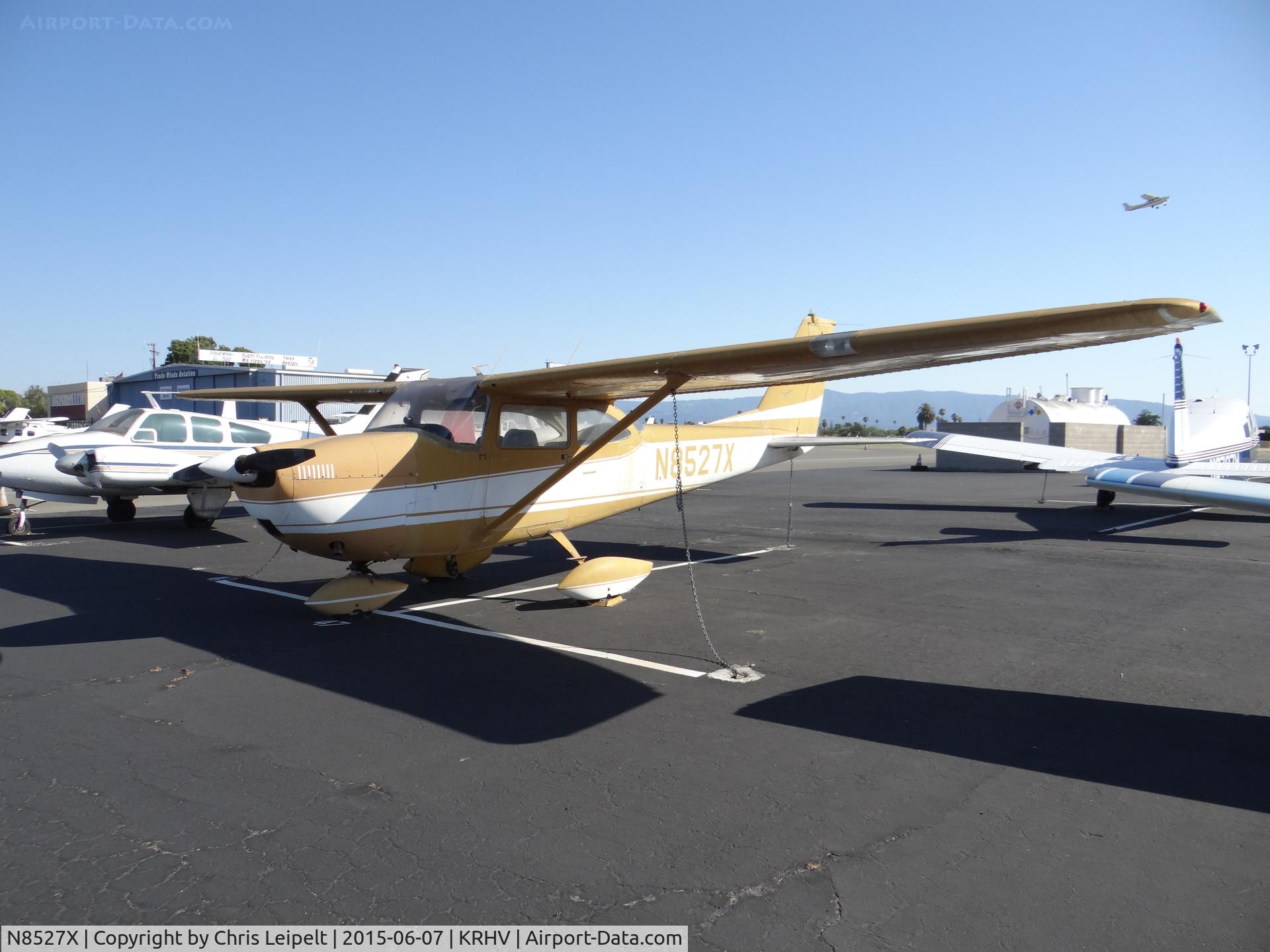 N8527X, 1962 Cessna P172D Skyhawk Powermatic C/N P17257127, A local 1962 Cessna Pressurized 172D sitting beside the Discovery Air hangar at Reid Hillview Airport, CA.