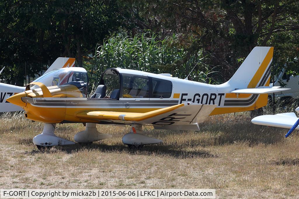 F-GORT, Robin DR-400-180 Regent C/N 2299, Parked