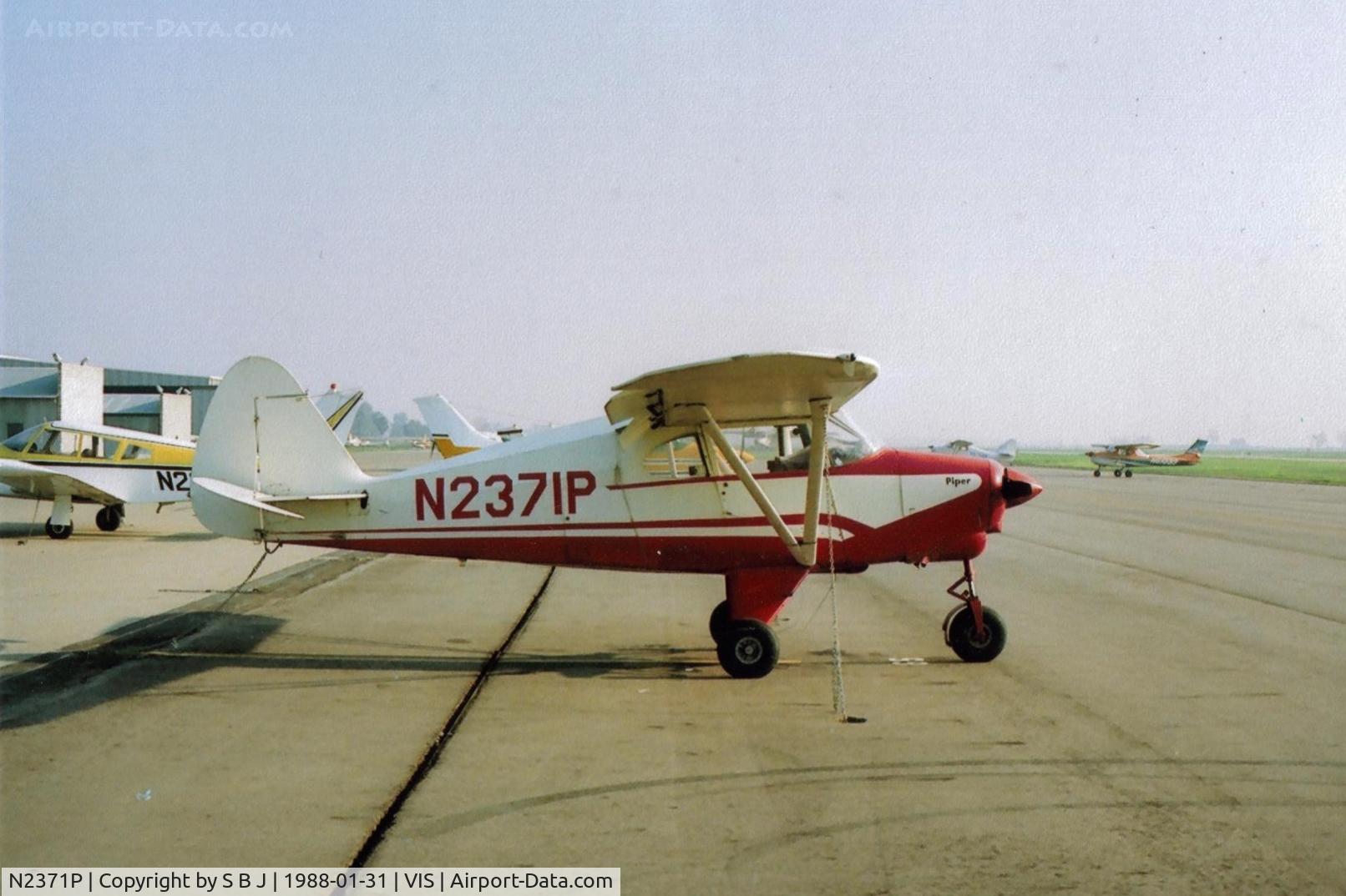 N2371P, 1955 Piper PA-22-150 Tri-Pacer C/N 22-2762, 71P when it was flying out of Visalia,Calif.