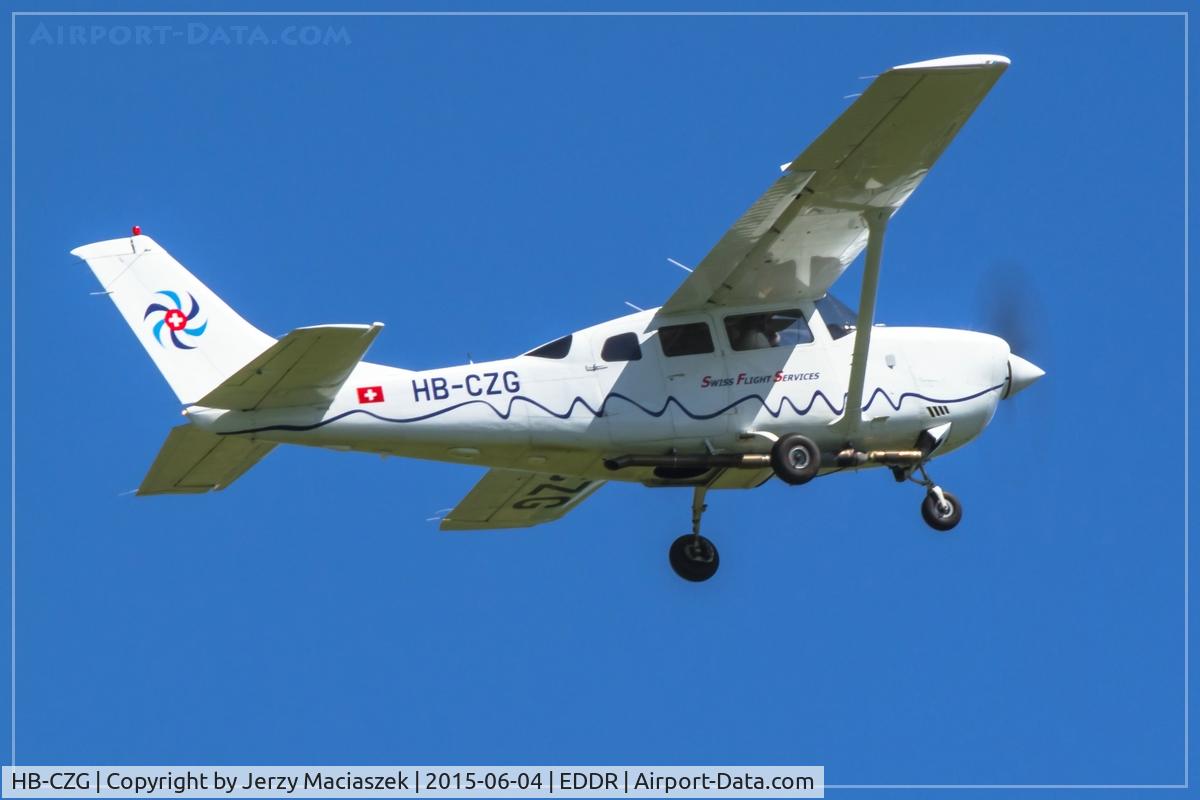 HB-CZG, 1999 Cessna T206H Turbo Stationair C/N T20608078, Cessna T206H