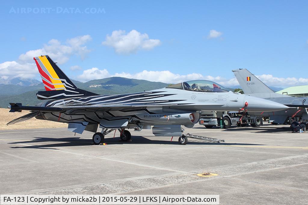 FA-123, SABCA F-16AM Fighting Falcon C/N 6H-123, Parked