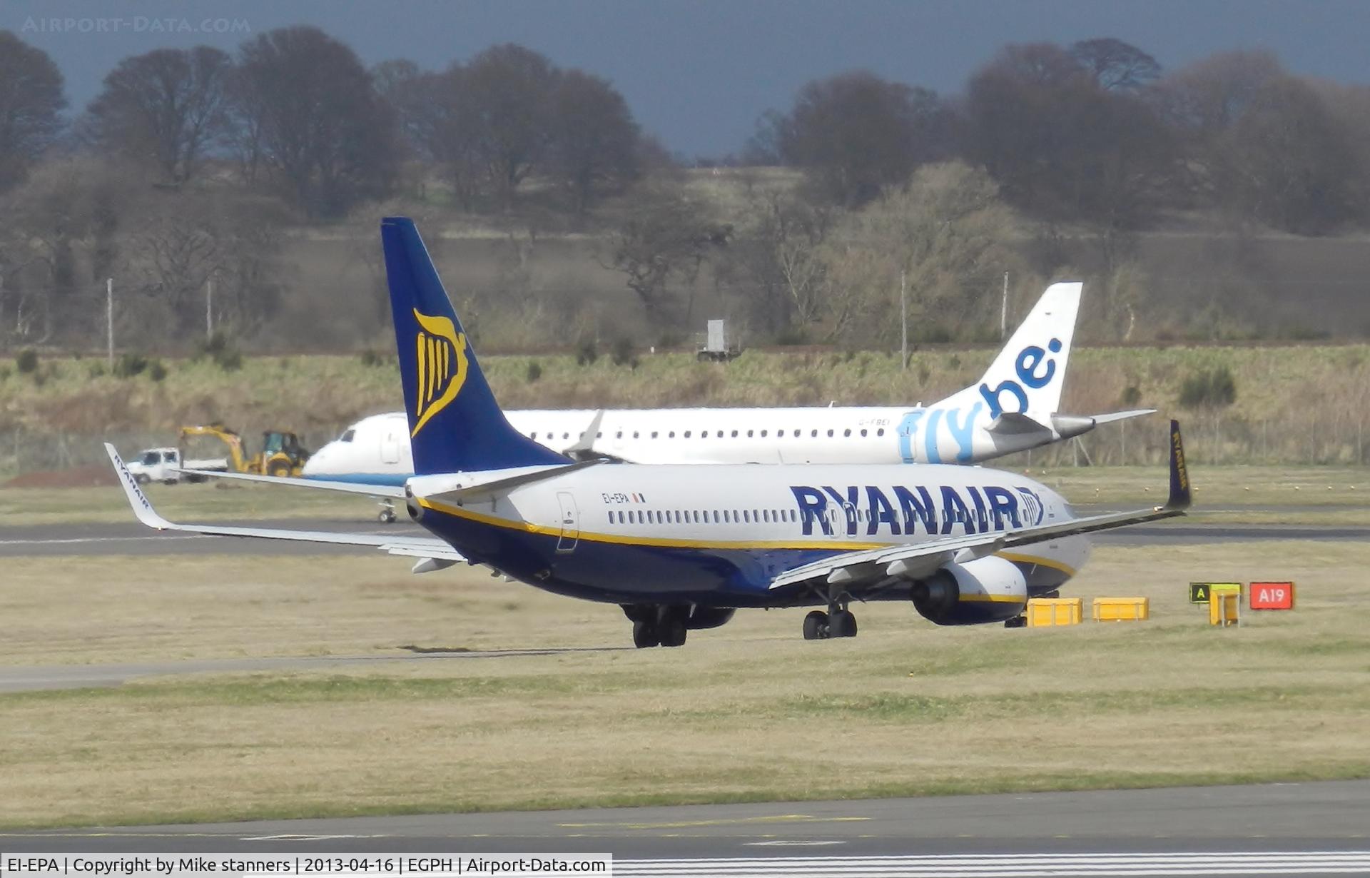 EI-EPA, 2011 Boeing 737-8AS C/N 34987, Ryanair B737-8AS taxiing to runway 24