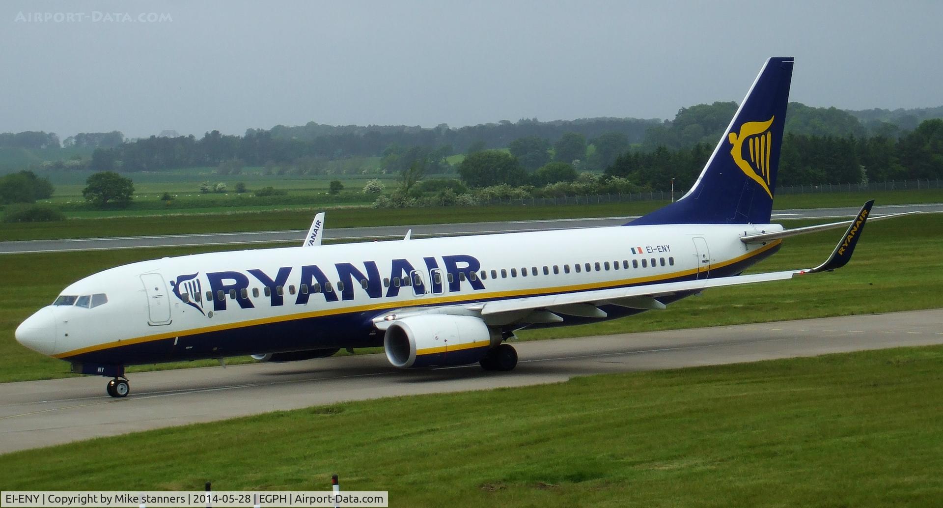 EI-ENY, 2011 Boeing 737-8AS C/N 35042, Ryanair B737-8AS taxiing to runway 06