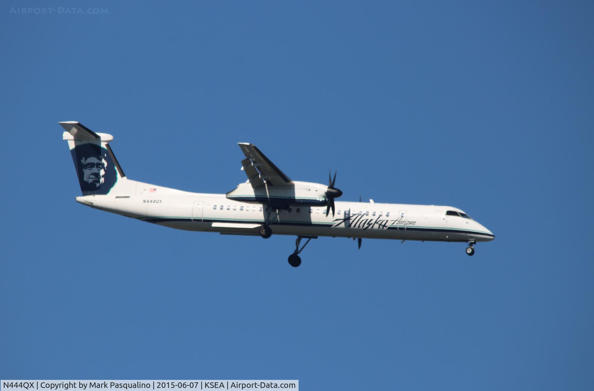 N444QX, 2010 Bombardier DHC-8-402 Dash 8 C/N 4355, DHC-8-402