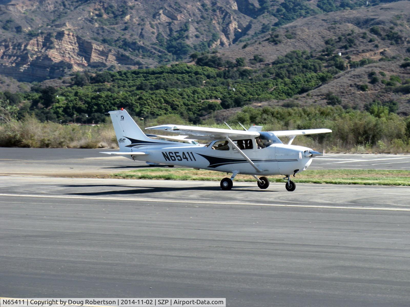 N65411, 2004 Cessna 172S C/N 172S9714, 2004 Cessna 172S SKYHAWK II SP, Lycoming IO-360-L2A 180 Hp, CS prop, landing roll Rwy 22