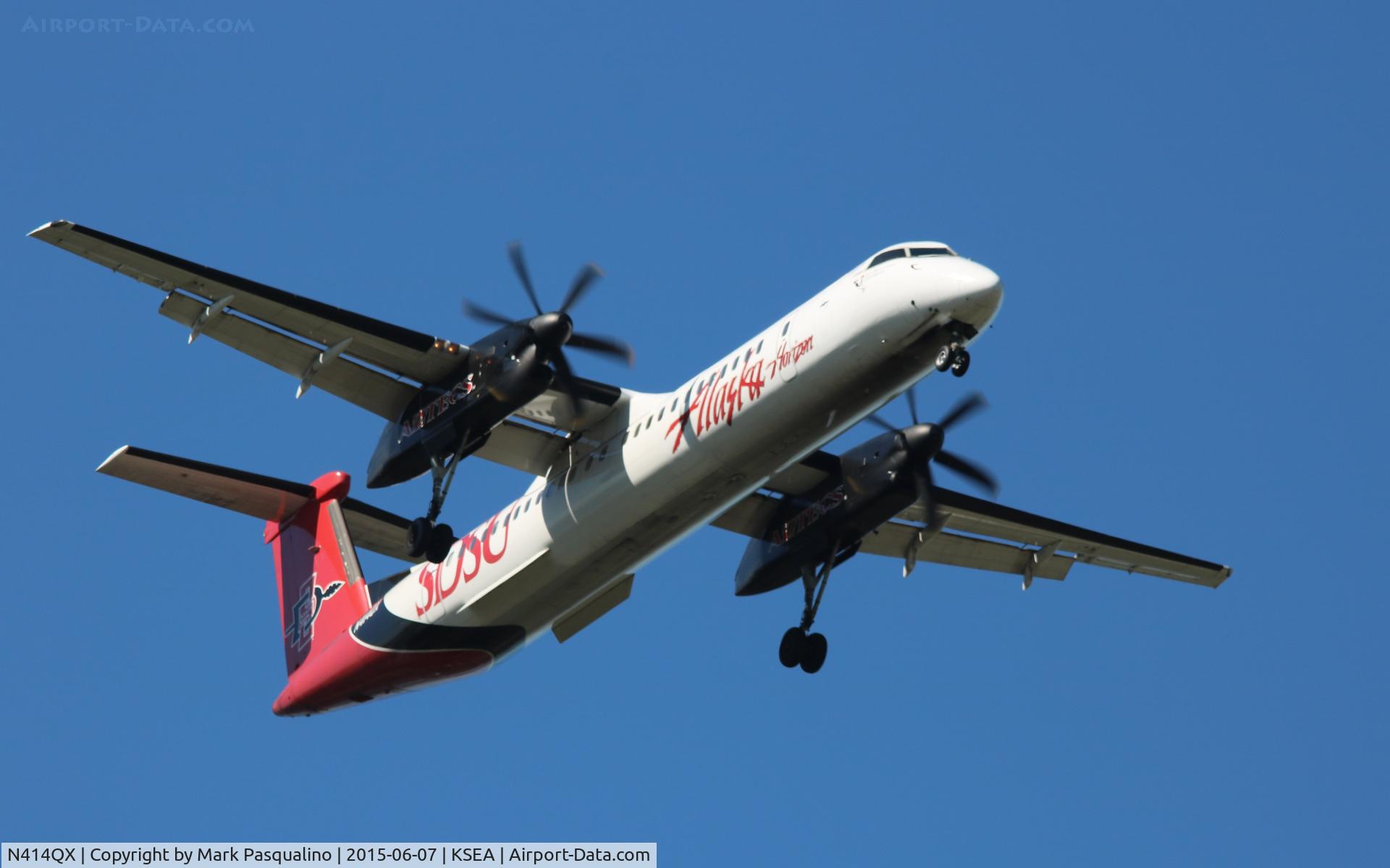 N414QX, 2002 Bombardier DHC-8-402 Dash 8 C/N 4061, DHC-8-402