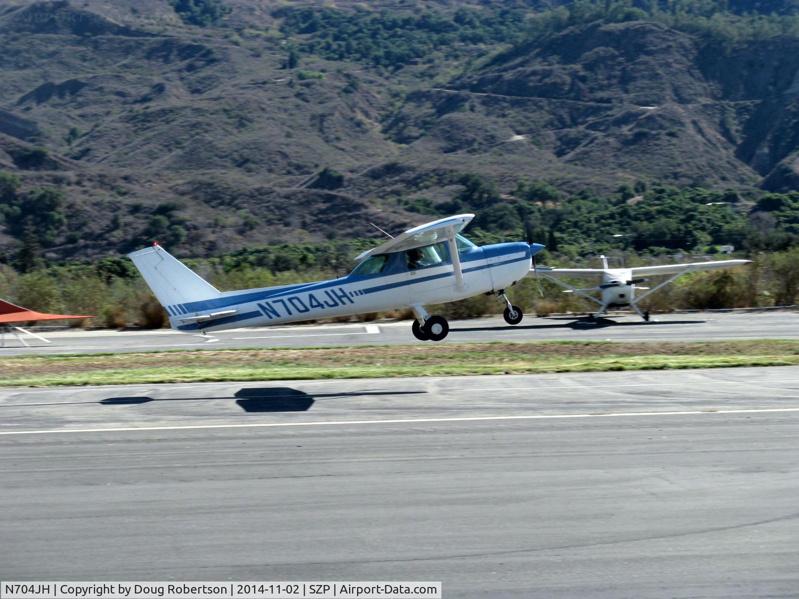 N704JH, 1976 Cessna 150M C/N 15078644, 1976 Cessna 150M, Continental O-200 100 Hp, takeoff climb Rwy 22