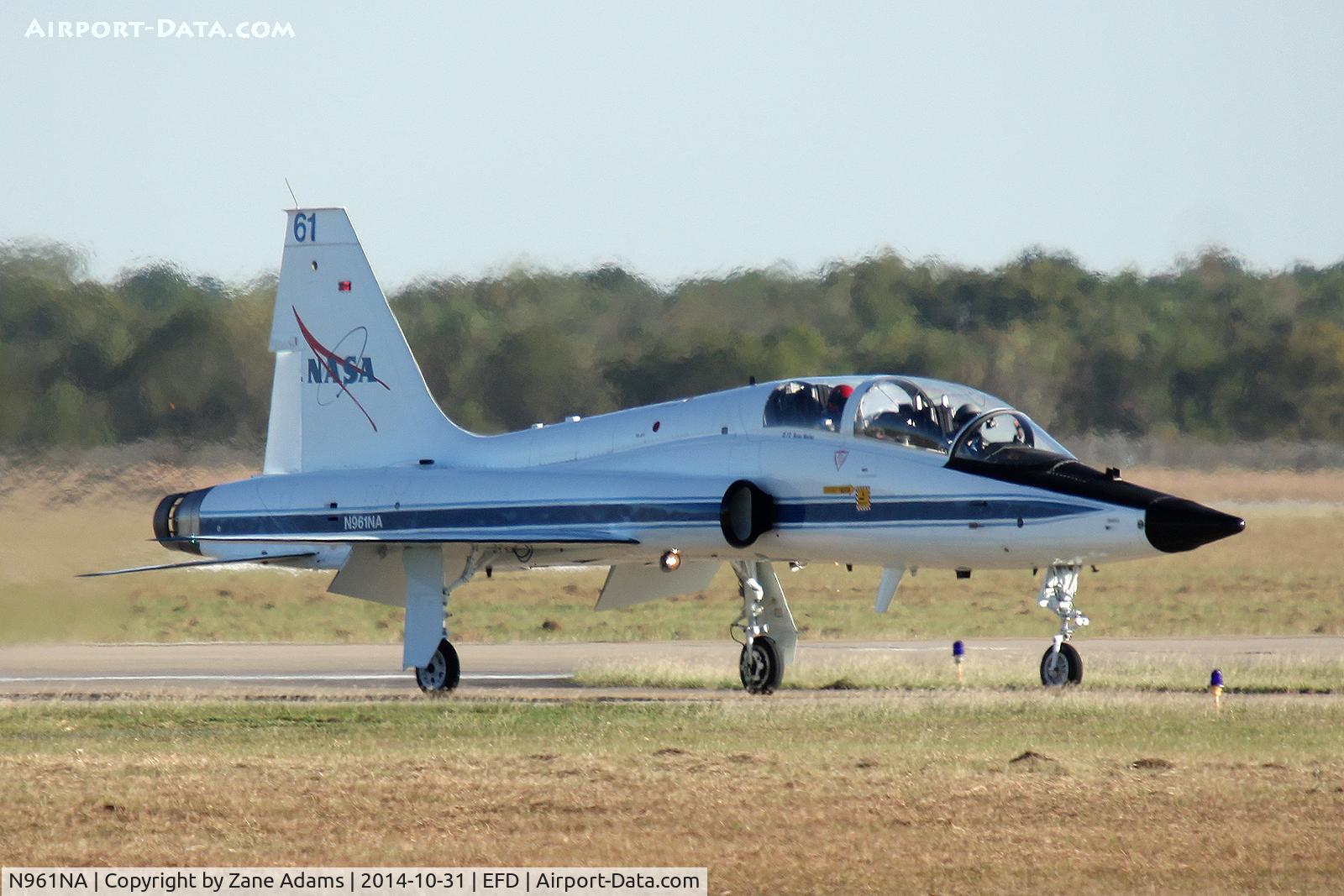 N961NA, 1974 Northrop T-38A C/N 70-1555, At the 2014 Wings Over Houston Airshow