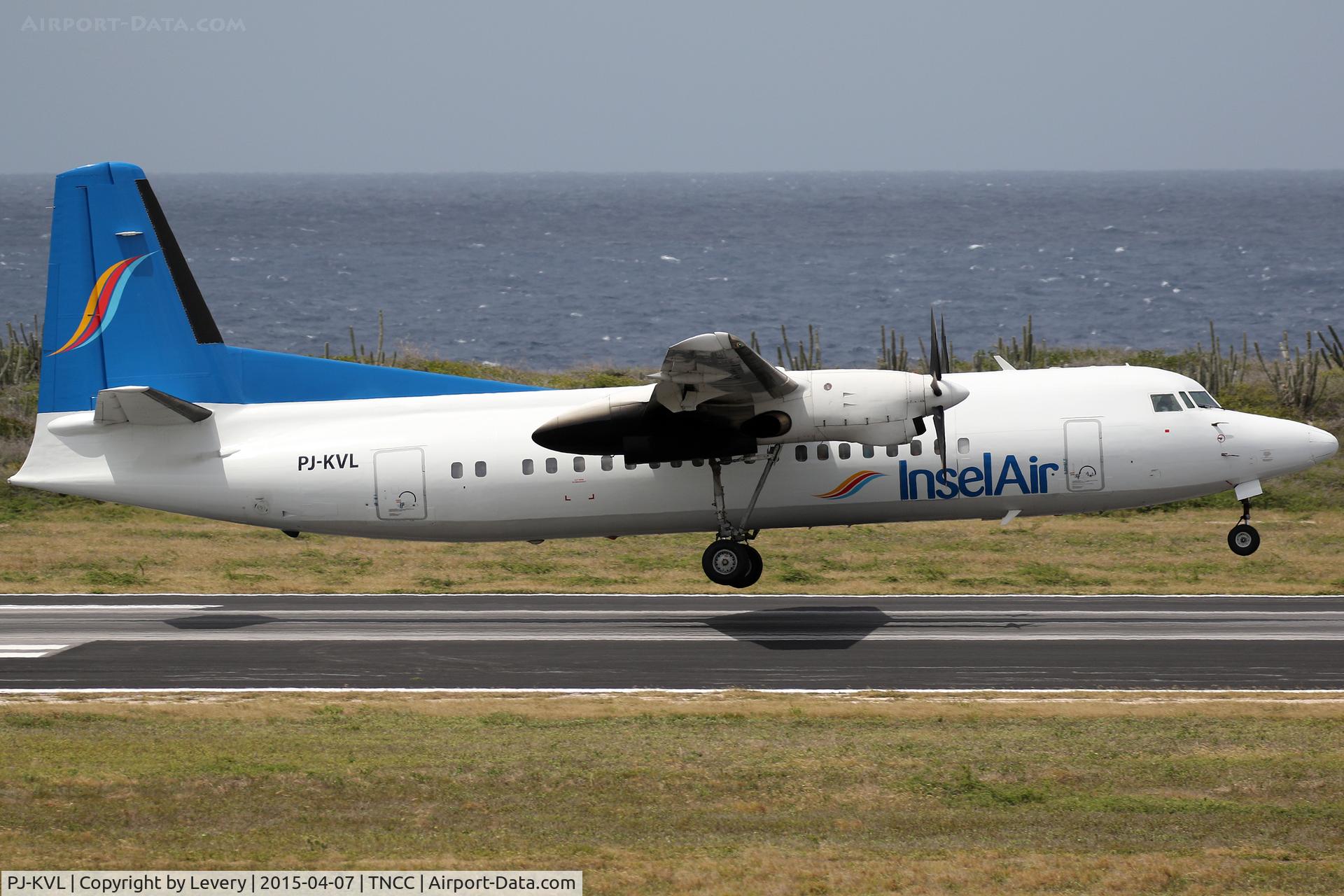 PJ-KVL, 1993 Fokker 50 C/N 20278, Working that crosswind!