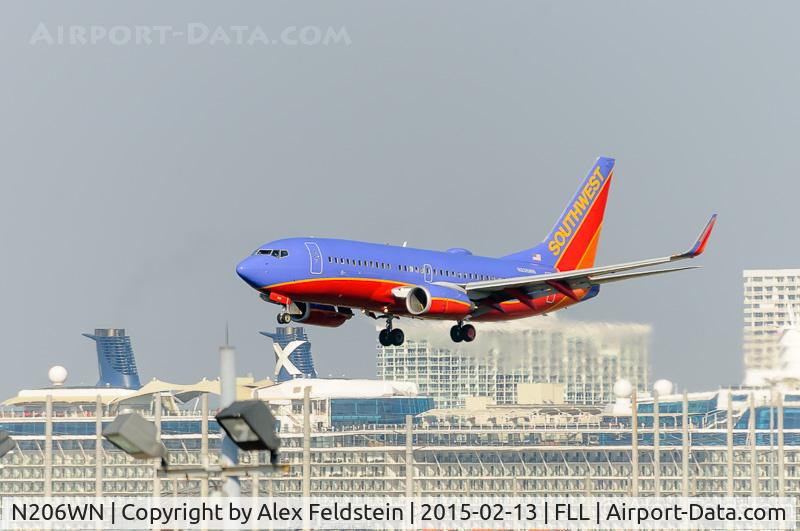 N206WN, 2005 Boeing 737-7H4 C/N 34011, Ft. Lauderdale