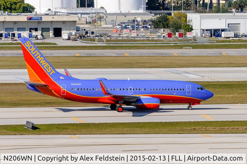 N206WN, 2005 Boeing 737-7H4 C/N 34011, Ft. Lauderdale