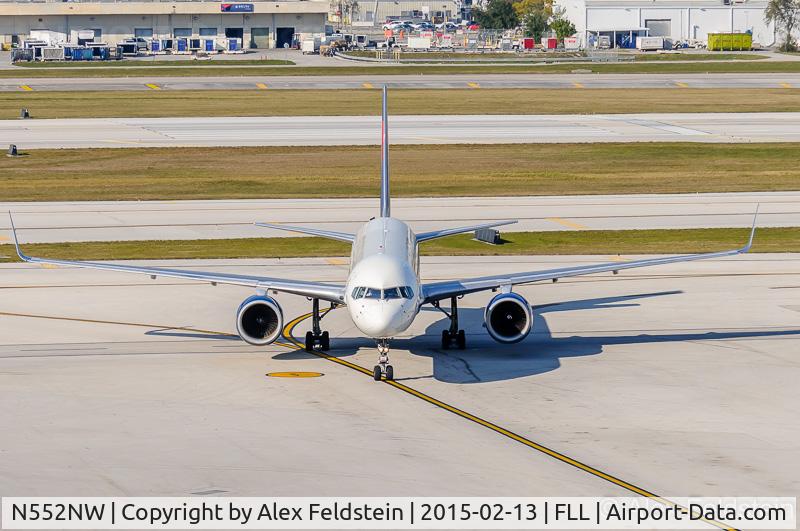 N552NW, 2001 Boeing 757-251 C/N 26499, Ft. Lauderdale