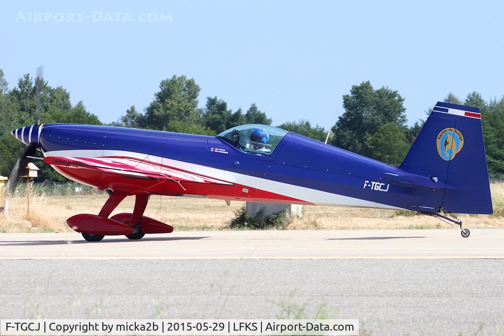 F-TGCJ, Extra EA-330SC C/N 05, Taxiing