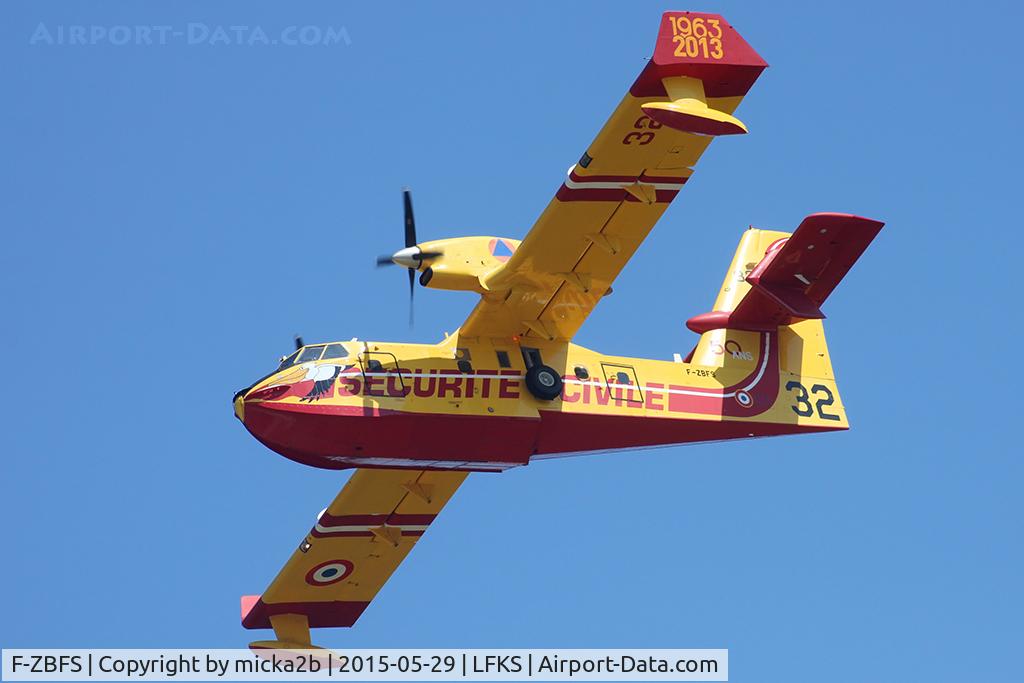 F-ZBFS, Canadair CL-215-6B11 CL-415 C/N 2001, In flight