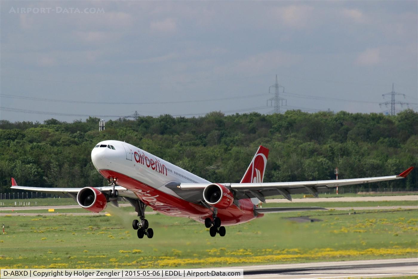 D-ABXD, 2007 Airbus A330-243 C/N 822, Floating into the sky - enjoying everyone on visitor´s terrace....