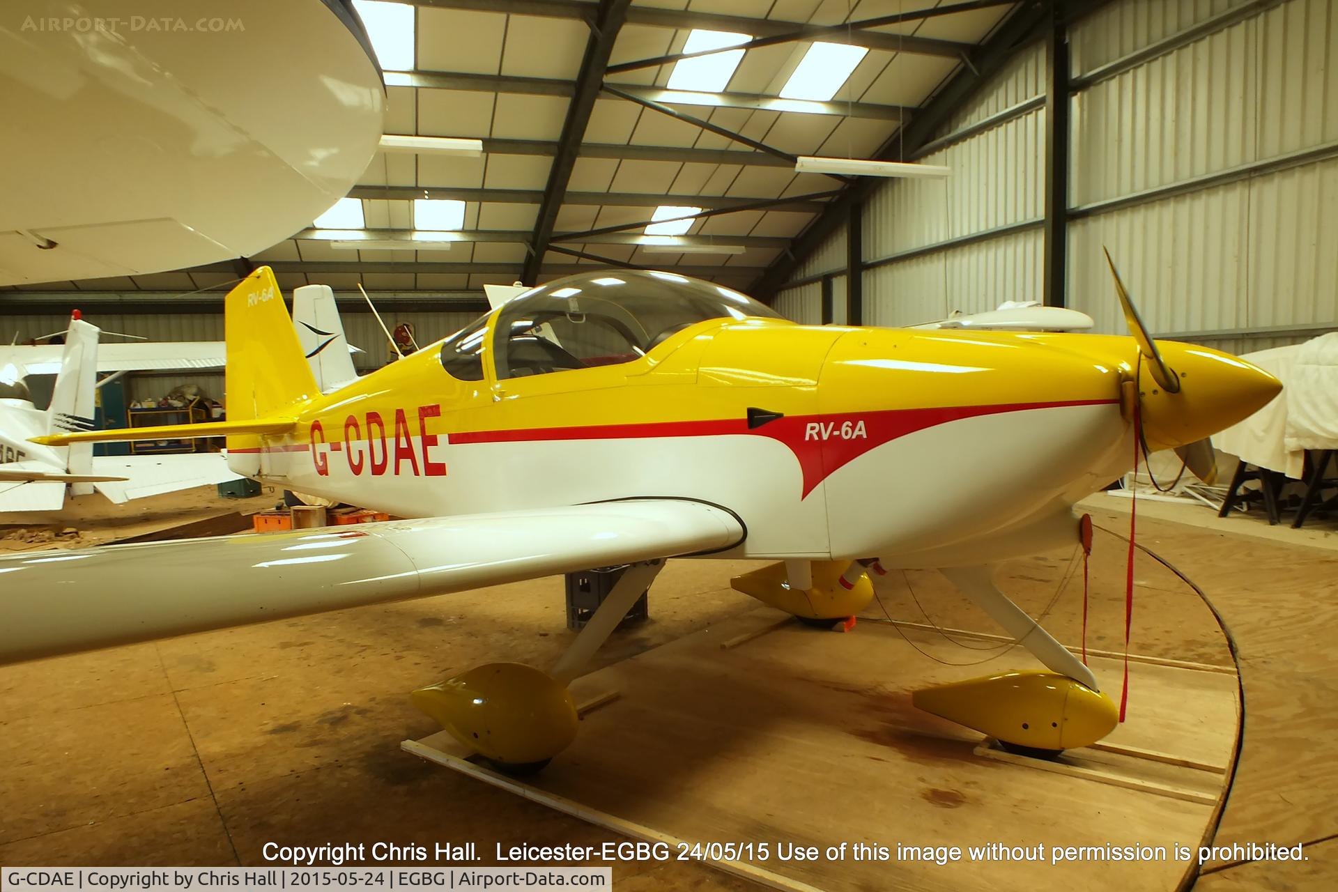 G-CDAE, 2005 Vans RV-6A C/N PFA 181A-13018, inside the 