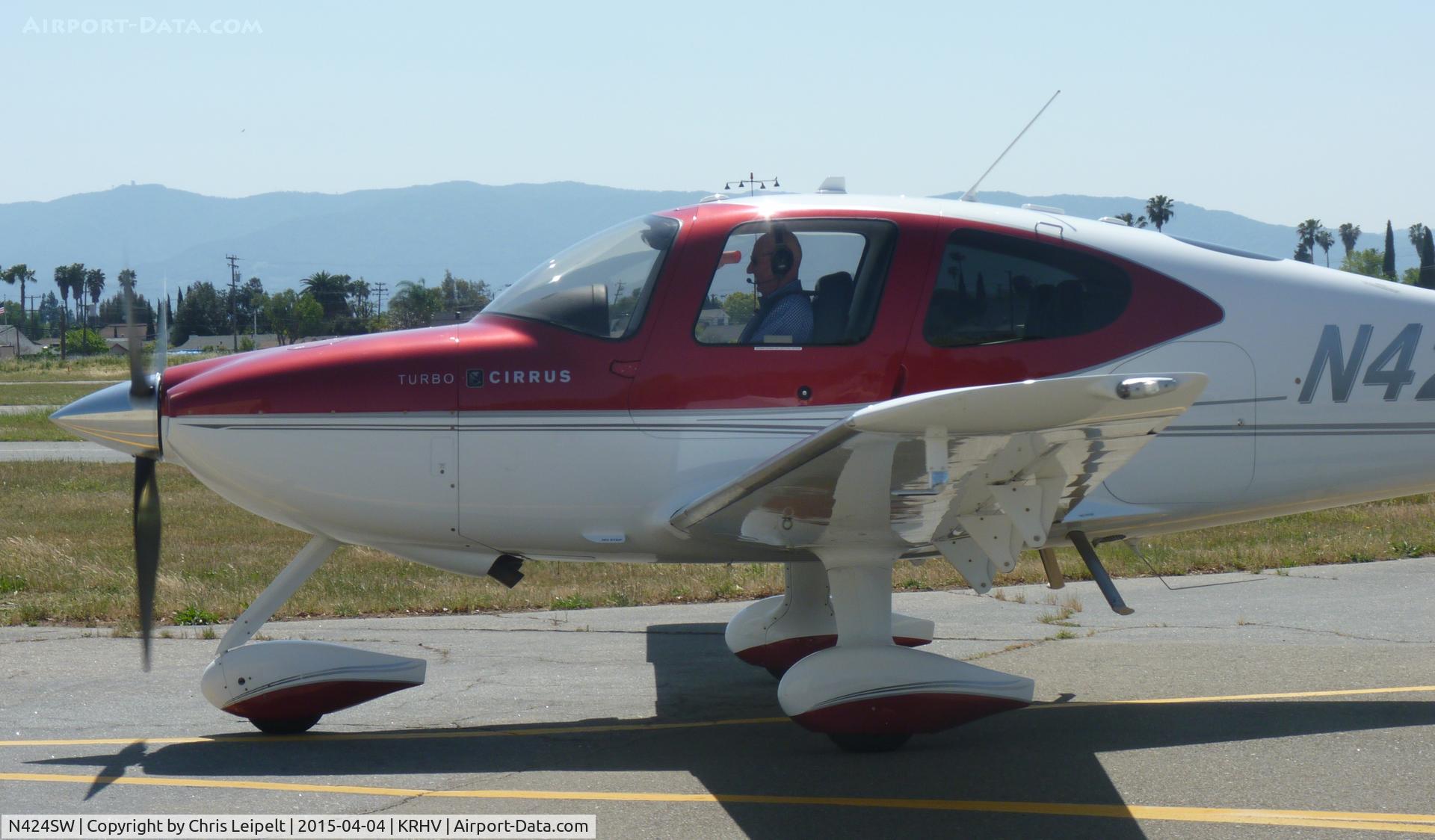 N424SW, Cirrus SR22 GTSX Turbo C/N 3380, A local Cirrus SR22 clear of runway 31R taxing back to its tie down under the shelters at Reid Hillview Airport, CA.