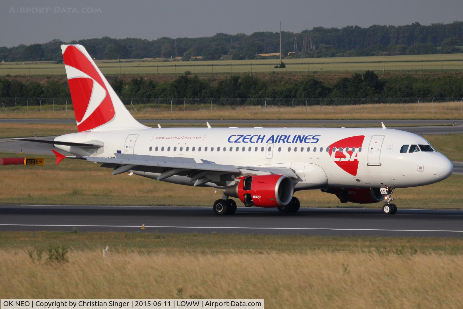 OK-NEO, 2008 Airbus A319-112 C/N 3452, LOWW RWY34