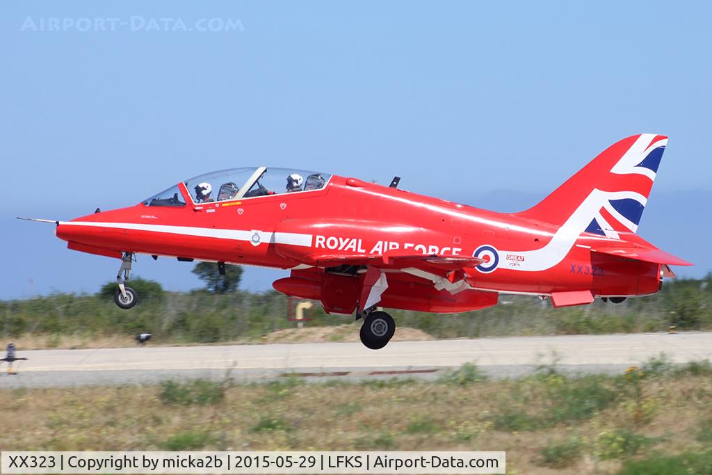 XX323, 1980 Hawker Siddeley Hawk T.1 C/N 167/312148, Landing