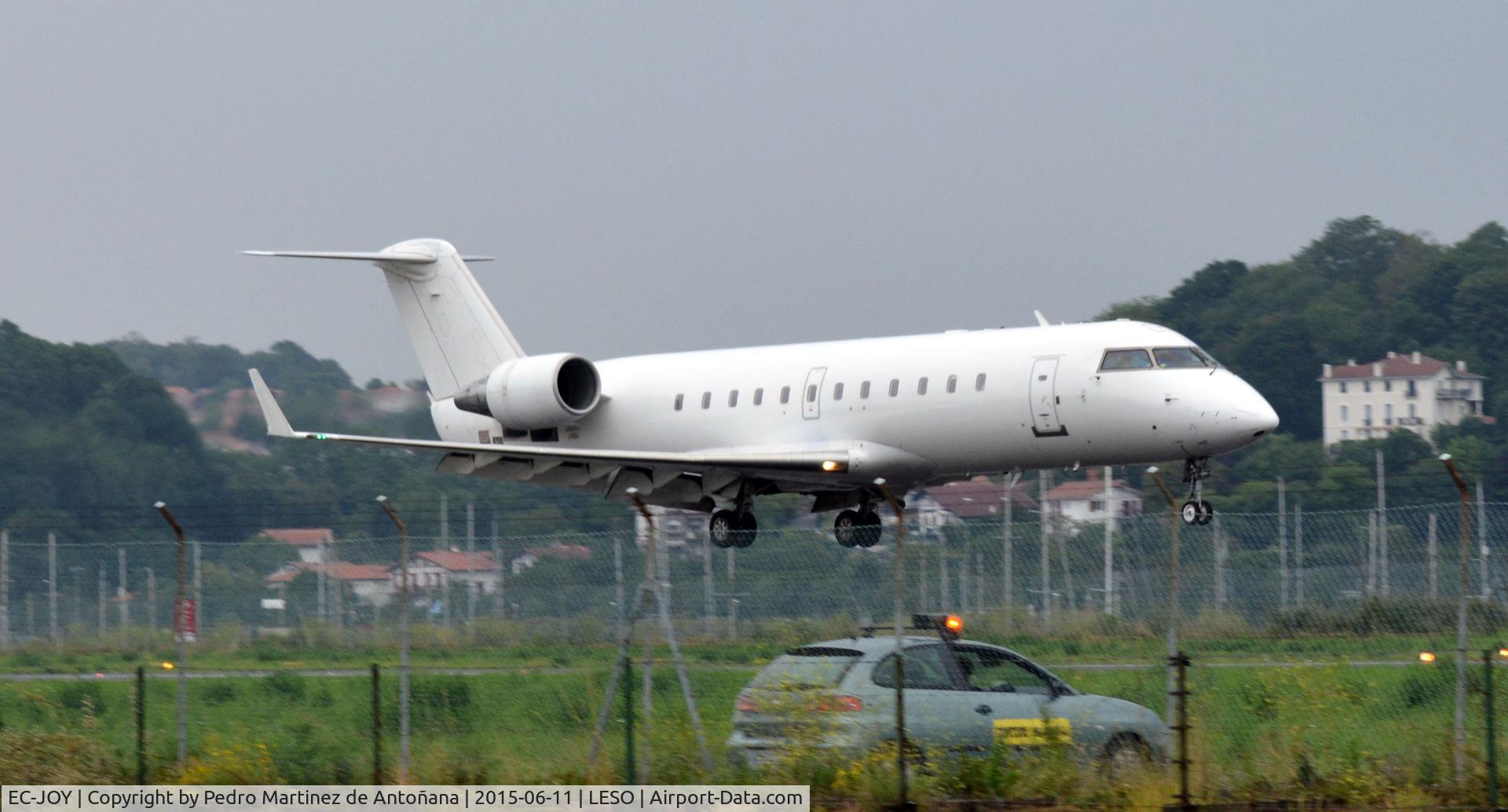 EC-JOY, 2005 Bombardier CRJ-200ER (CL-600-2B19) C/N 8064, San Sebastian Hondarribia - España
