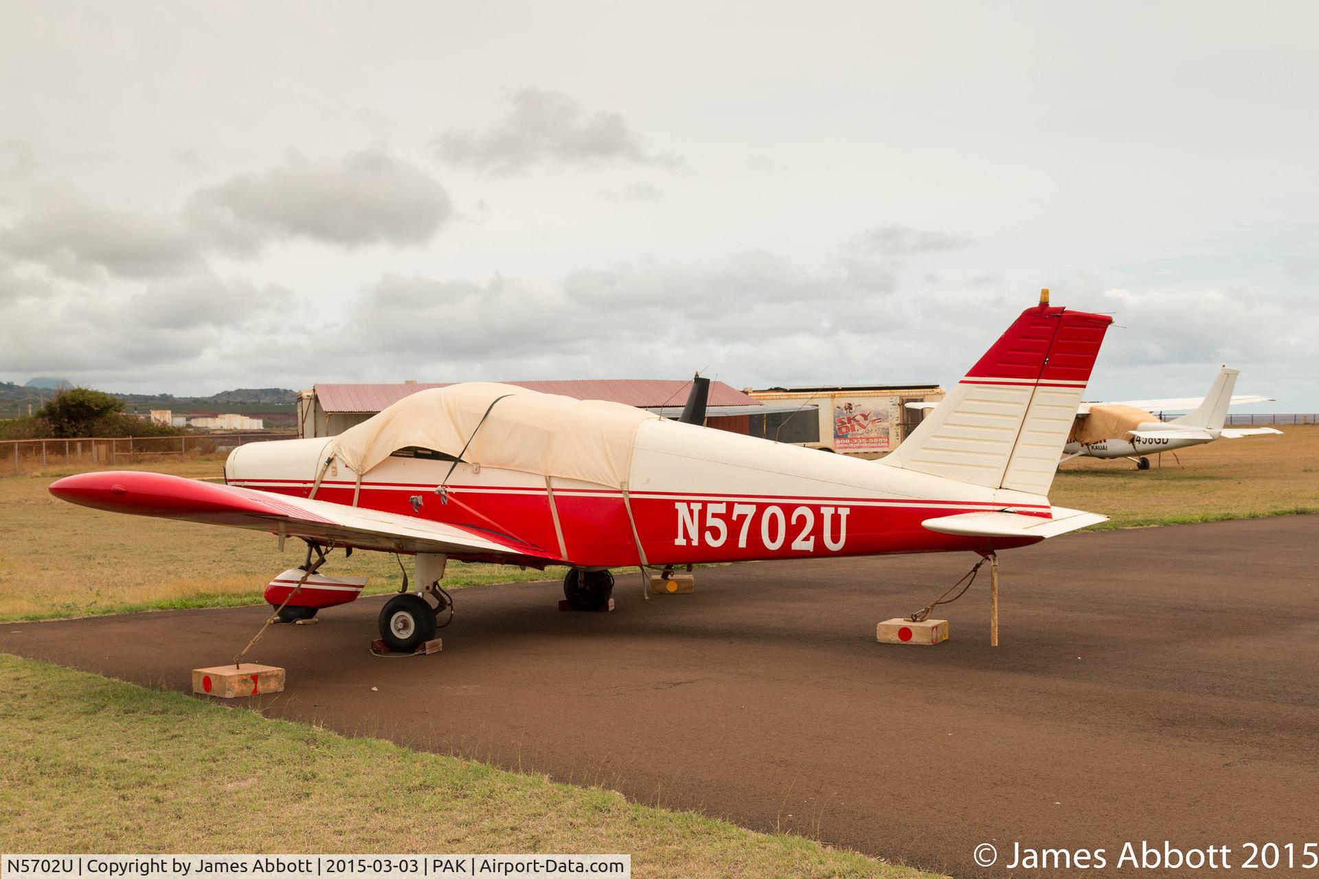 N5702U, 1969 Piper PA-28-140 C/N 28-26499, Piper PA-28-140 at the Port Allen Airport, Kauai, Hawaii