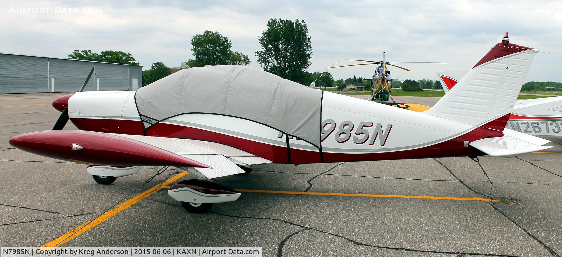N7985N, 1969 Piper PA-28-180 C/N 28-5410, Piper PA-28-180 Cherokee on the ramp.