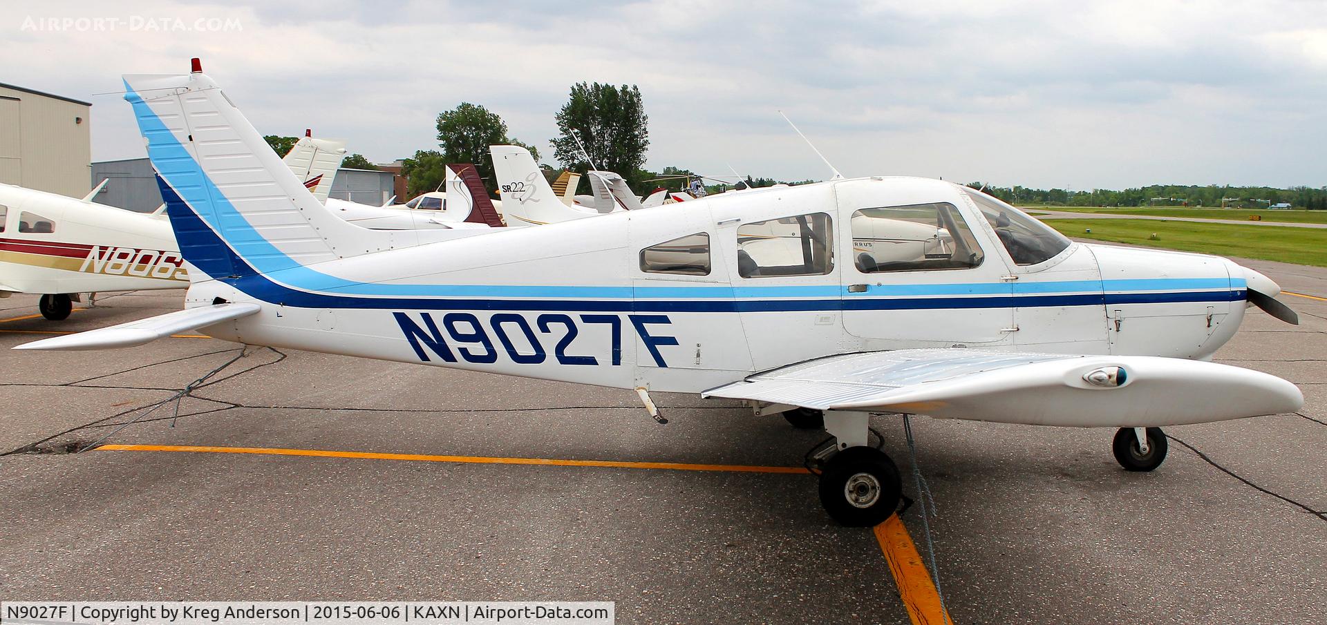 N9027F, 1976 Piper PA-28-151 Cherokee Warrior C/N 28-7715299, Piper PA-28-151 Cherokee Warrior on the ramp.
