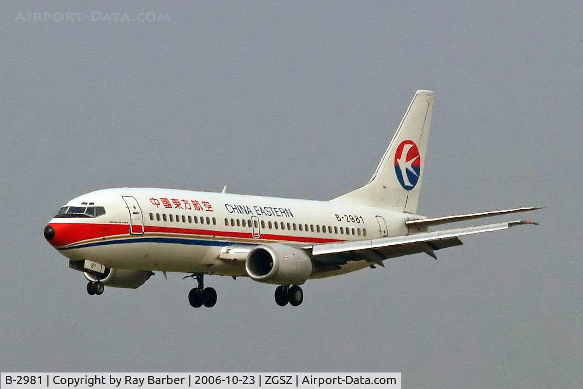 B-2981, 1997 Boeing 737-3W0 C/N 28972, Boeing 737-3W0 [28972] (China Eastern Airlines) Shenzhen-Baoan~B 23/10/2006