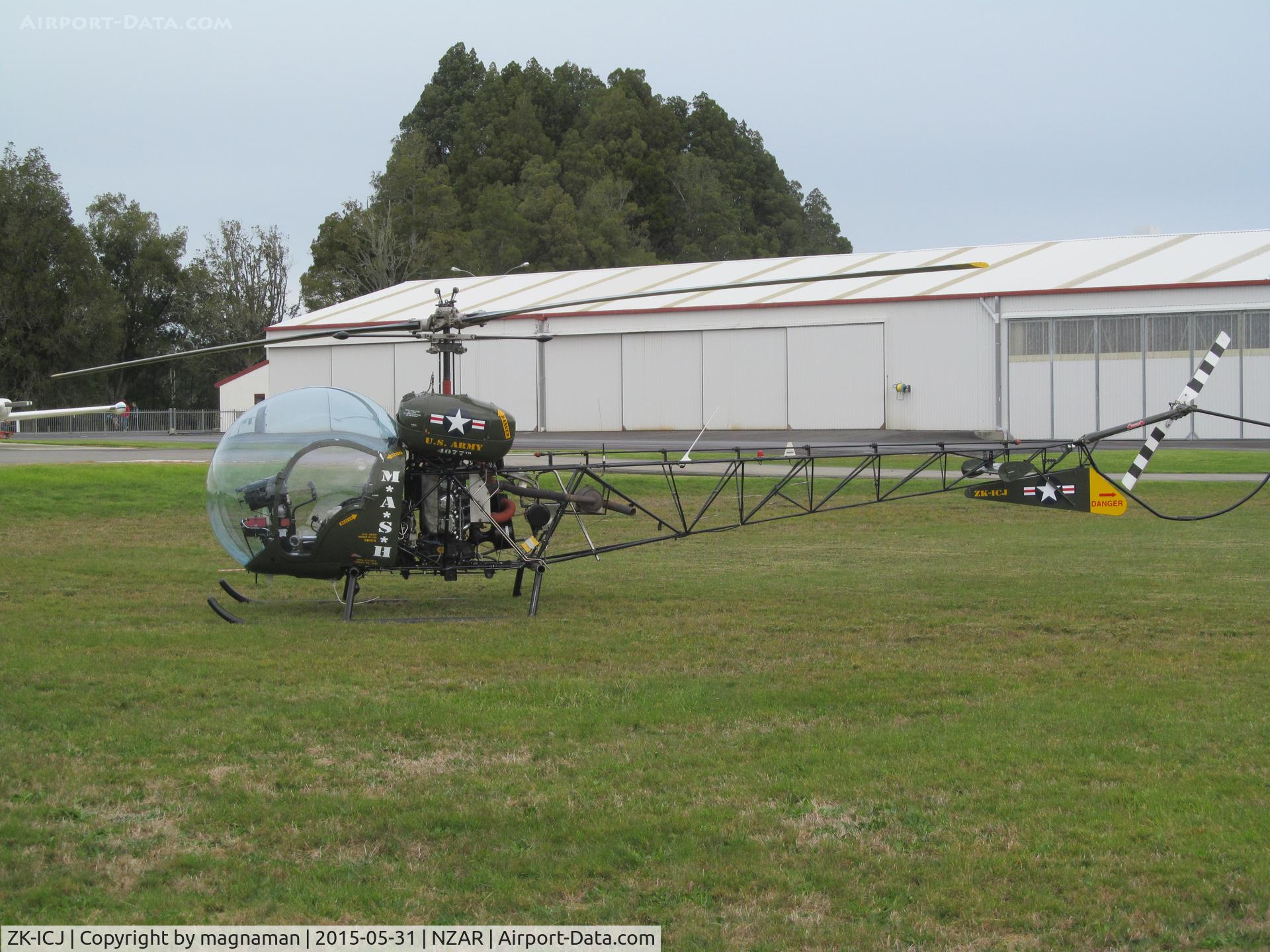 ZK-ICJ, Bell 47G-3B-1 Sioux C/N 3337, Ardmore open day pleasure flights
