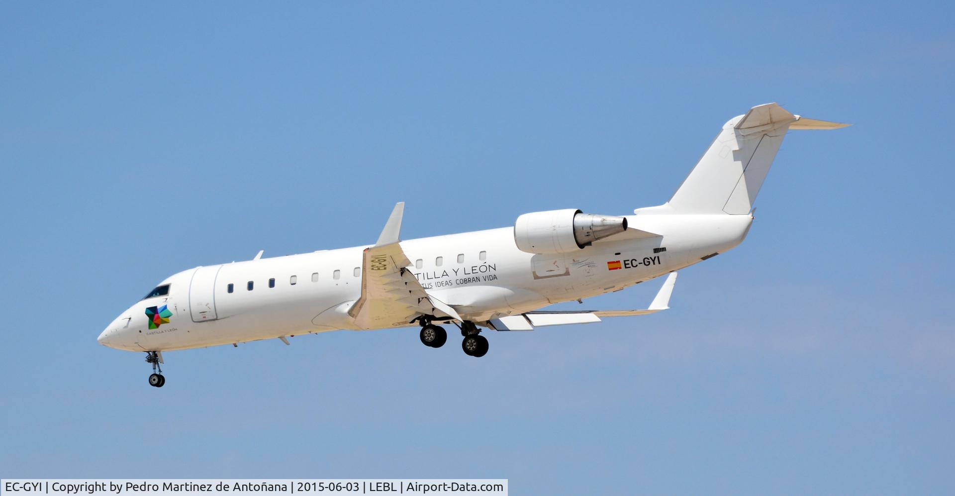 EC-GYI, 1998 Canadair CRJ-200ER (CL-600-2B19) C/N 7249, El Prat Barcelona . España
