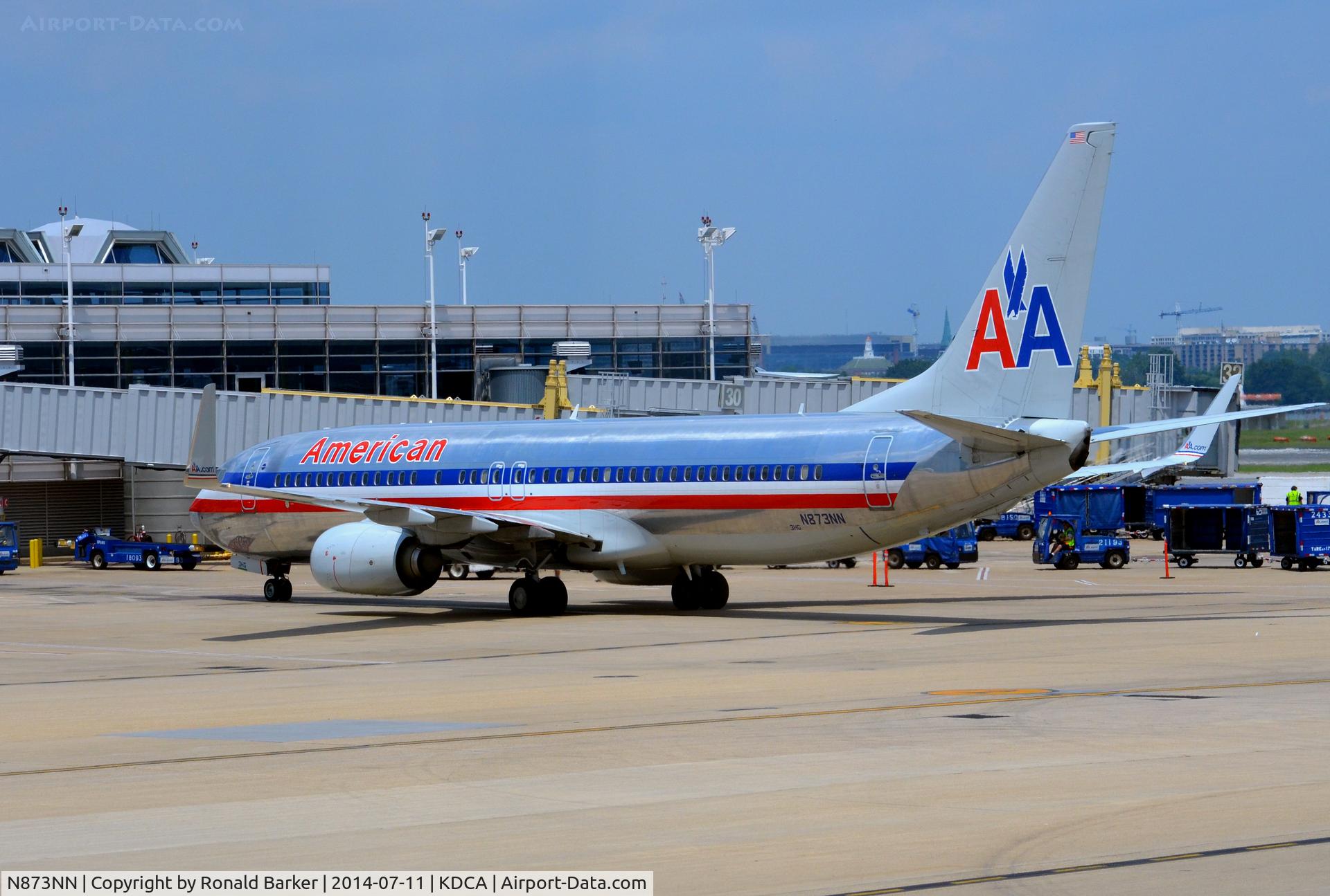 N873NN, 2011 Boeing 737-823 C/N 40766, At the gate National