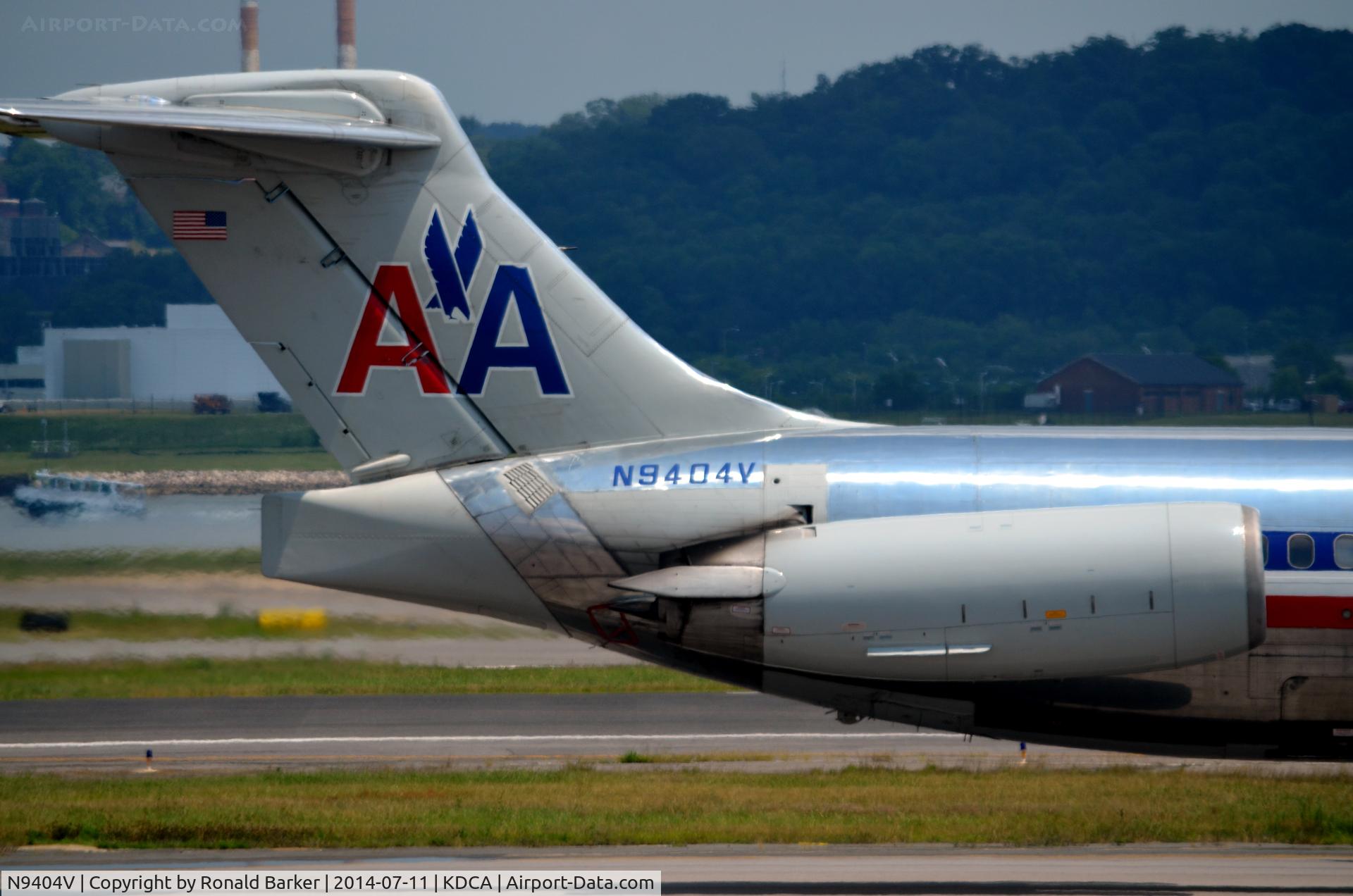 N9404V, 1992 McDonnell Douglas MD-83 (DC-9-83) C/N 53140, Taxi National  Tail surfaces