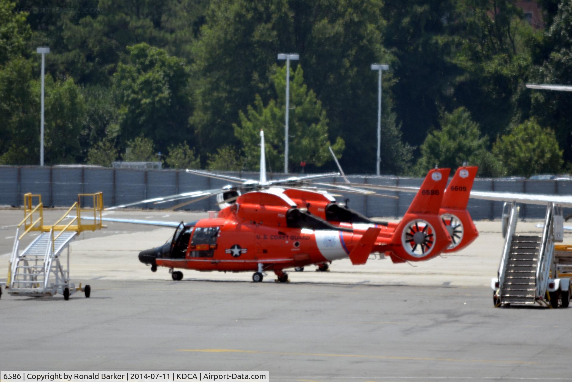 6586, Aerospatiale MH-65D Dolphin C/N 6285, Ramp National